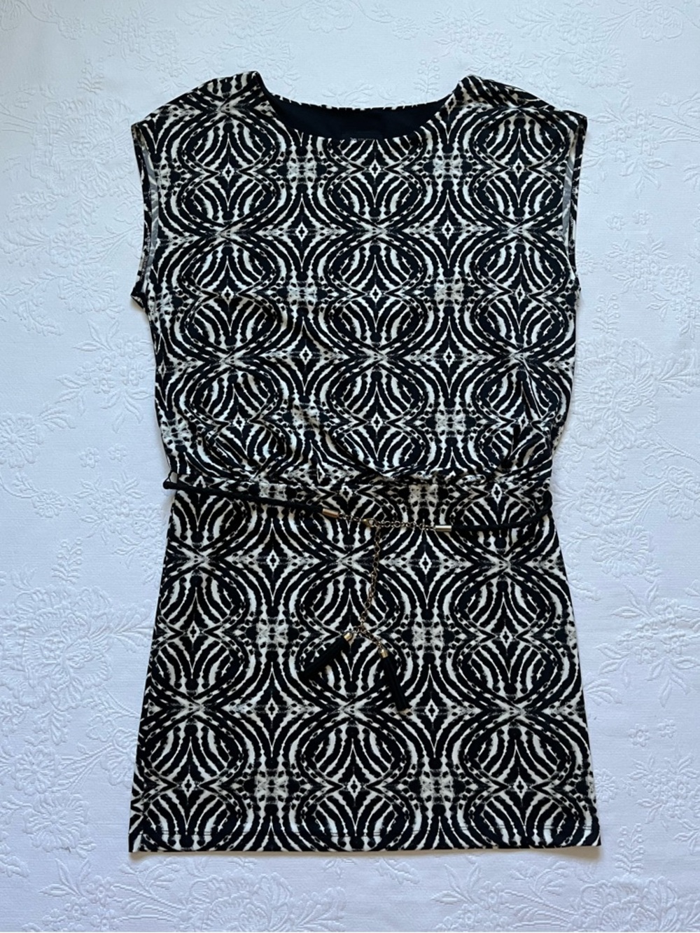 AB Studio Drop Waist Dress Belted MEDIUM Black Off White